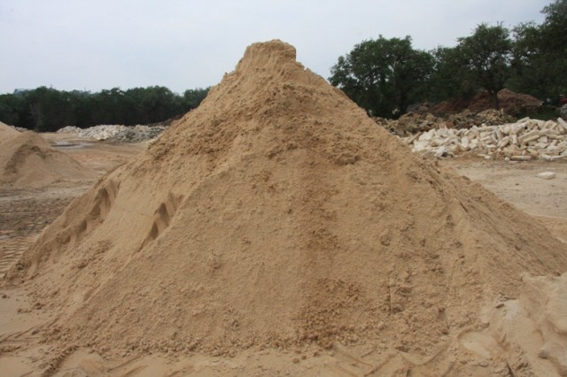 a1_sand_pile111.jpg