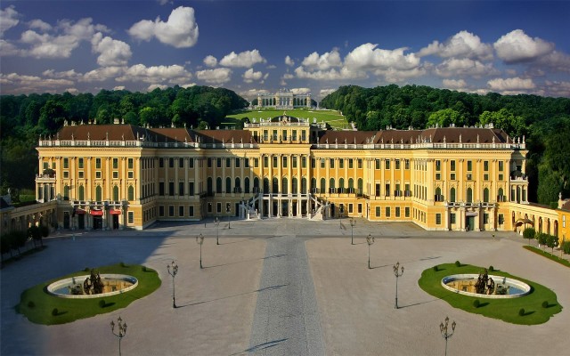 schonbrunn-palace.jpg